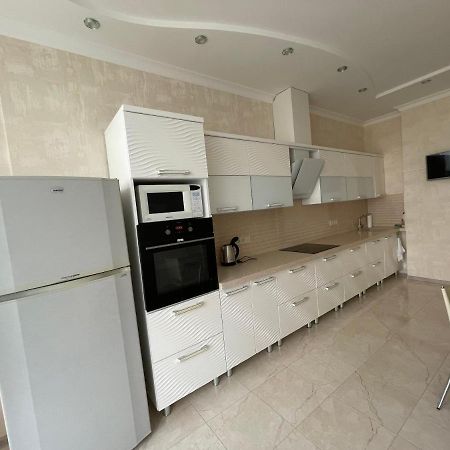 Sea View Kadorr Suite 오데사 외부 사진
